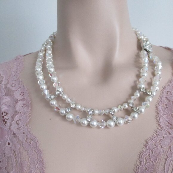 Vintage 2 Strand Necklace Pearl Beads Crystals Rhinestone Clasp on the Side - Picture 3 of 6